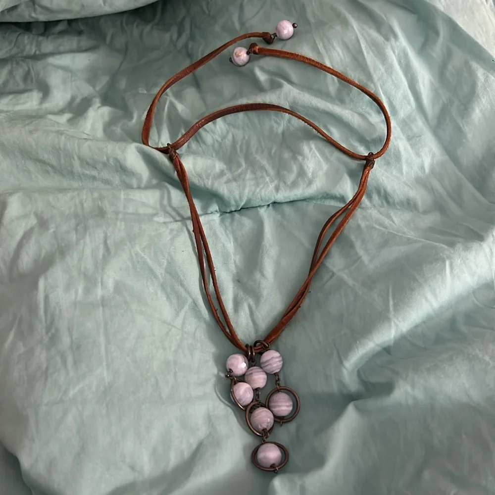 Vintage Stone Leather Necklace - Picture 4 of 8